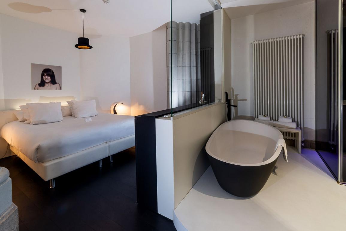 photo-baignoire-la-suite-sozo-hotel